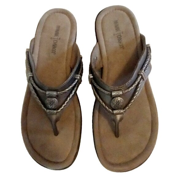 Minnetonka Silverthorne Sandals Women's Pewter Leather Low Wedge Flip Flops - 9M - Picture 2 of 8